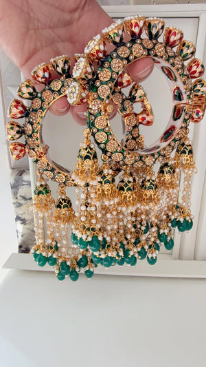 New arrival Bridal Rajwadi Kada with kalira jhumka / Sangeet Kada/ Emerald Rajwadi Kada /Indian Wedding jewelry/Green Kundan bridal bangles