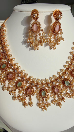 Gold plated Mint pink Necklace /South Indian jewelry/Indian Wedding jewelry/Gold Finish Mintpink stone necklace/Bridal Necklace