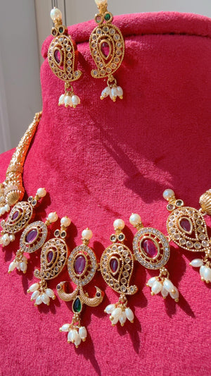 Ruby green hasli Choker Necklace /Indian Choker /Guttapusalu necklace /Temple jewelry/South Indian jewelry/Indian Wedding jewelry