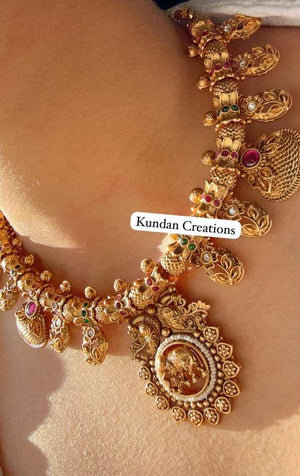 Ruby green Matt gold Necklace /Indian Choker /Guttapusalu necklace /Temple jewelry/South Indian jewelry/Indian Wedding jewelry