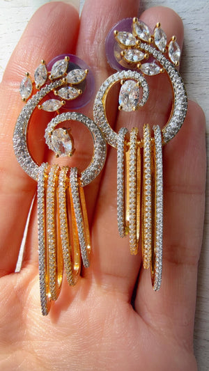 Dangly diamond earrings/Gold dangle earrings/Bridal earrings / Indian Wedding earrings