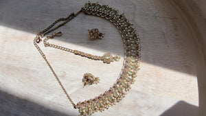 Petite look Antique Polki Kundan Mint Necklace Set with stud Earrings and Tikka | Indian Jewelry | Bridal Jewelry Kaur