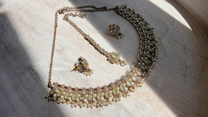 Petite look Antique Polki Kundan Mint Necklace Set with stud Earrings and Tikka | Indian Jewelry | Bridal Jewelry Kaur