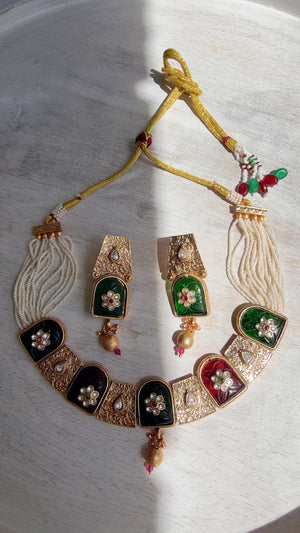 Traditional Kundan Statement Green Necklace Set/Indian Bridal Jewelry/Gold Finish Wedding Necklace - Heritage