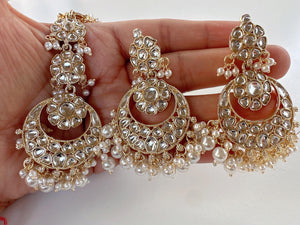 Gold Kundan Tikka w/Earring Set//Indian Bridal Maang Tikka Set/ Indian jewelry/jewelry/Bridesmaid Gifts/Kundnan jewelry set