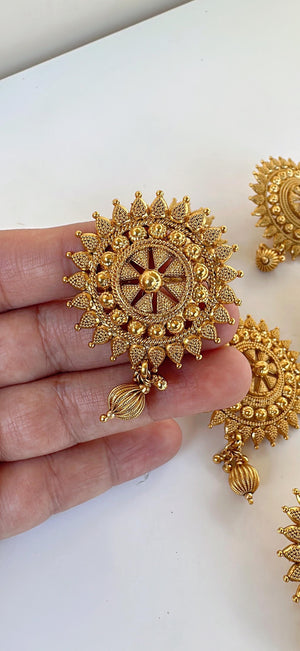 Hair Choti With 9 Flower's Jada Set/Gold Plated Hair Brooch/Hair choti Accessory for Women/Wedding Bridal Jewelry 9 Piece