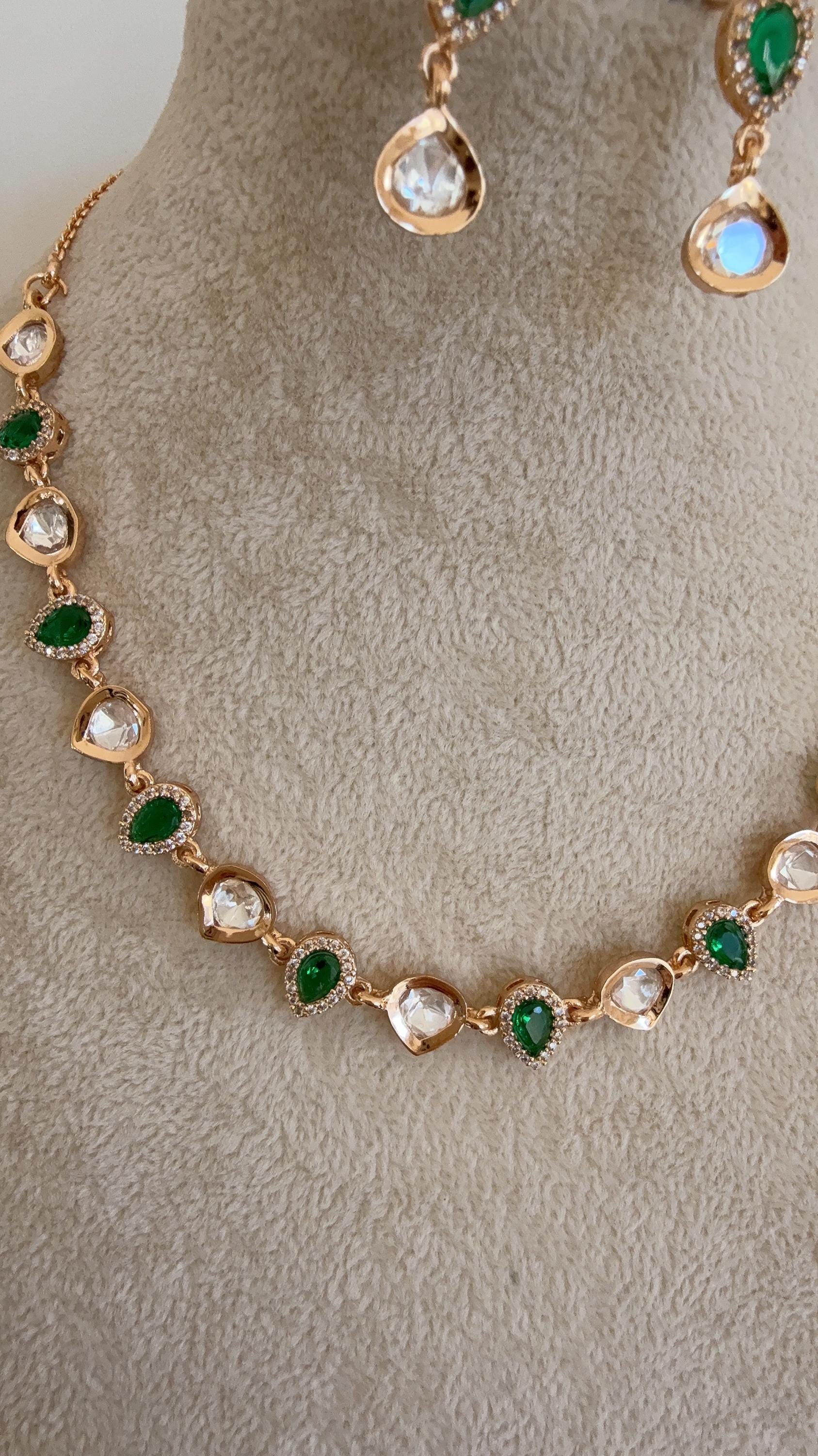 Green Emerald Petite size Kundan Jewelry Moissanite necklace /Necklace Moissanite chain /Indian Bridal Jewelry/Diamond Necklace Gift for Her