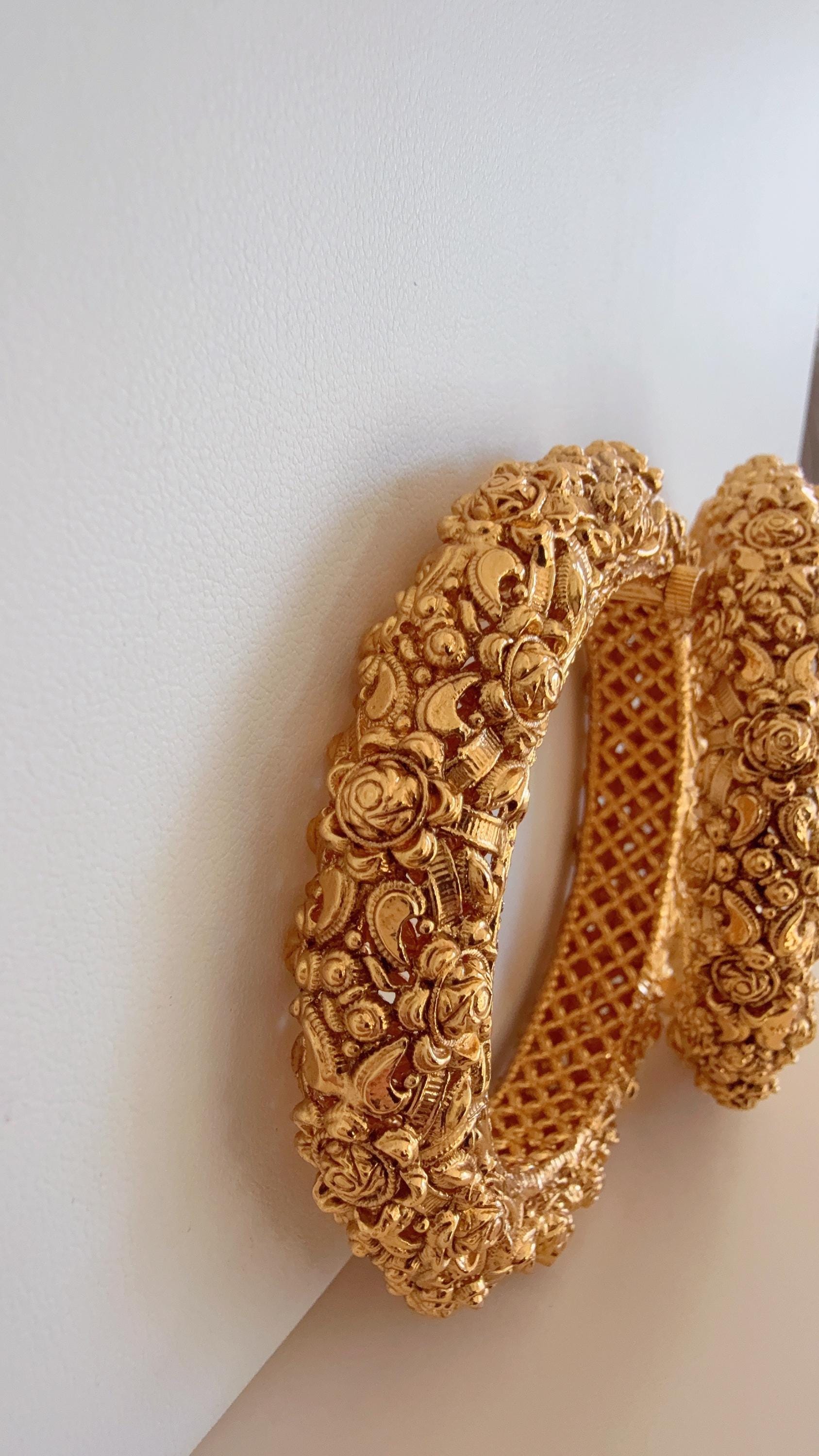 Traditional Gold Plated Bangles Set Of 2/Indian Bangles/Antique gold Kada/Kundan bridal bangles set/Gold Kada/Gold Lookalike Bangle