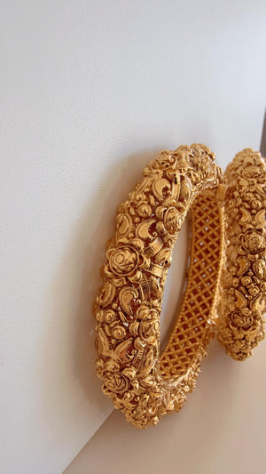 Traditional Gold Plated Bangles Set Of 2/Indian Bangles/Antique gold Kada/Kundan bridal bangles set/Gold Kada/Gold Lookalike Bangle
