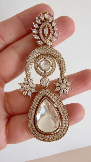 Sabyasachi-Inspired Moissanite kundan Earrings/Elegant Statement Jewelry/Gold Finish Moissanite Polki Earrings/Bridal Diamond earrings