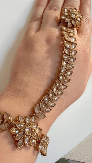 Antique dull color Polki Pearl Kundan Hath Paan single /hand harness/Indian Jewelry/Hand Jewelry/Haath phool/Hathh Panja
