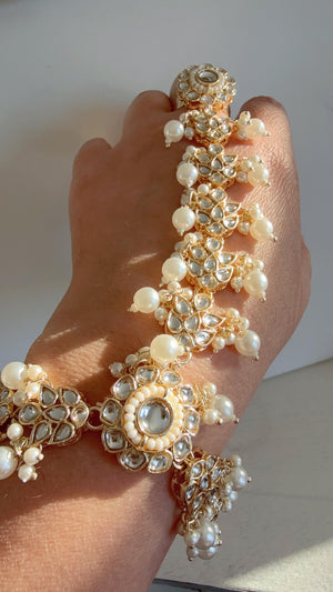 Kundan Hath Paan/Bracelet/Haath phool/Hathh Panja/hand harness/Indian Hand Jewelry//Bridal Jewelry/Indian Wedding jewelry