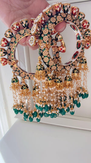 New arrival Bridal Rajwadi Kada with kalira jhumka / Sangeet Kada/ Emerald Rajwadi Kada /Indian Wedding jewelry/Green Kundan bridal bangles