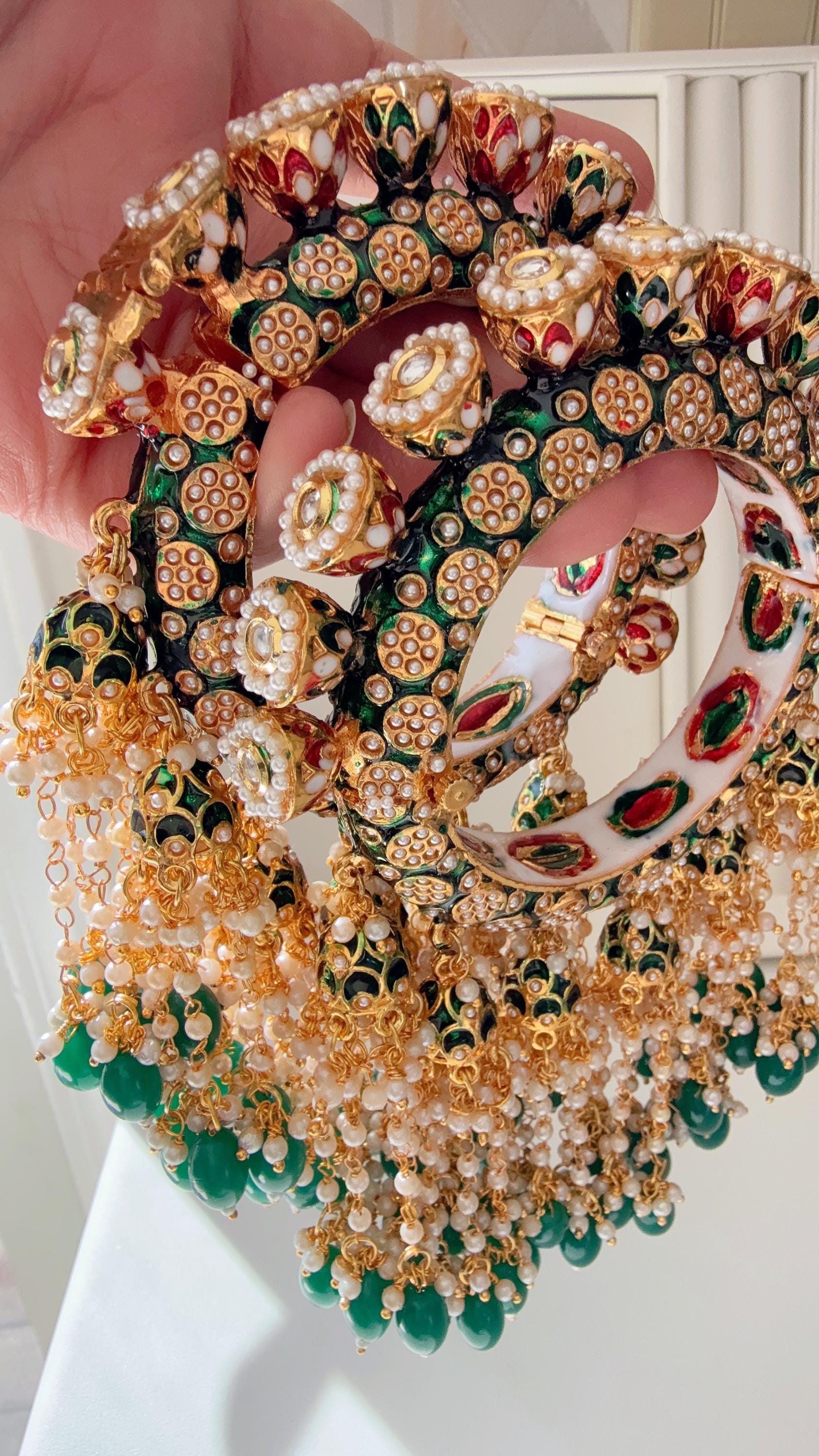 New arrival Bridal Rajwadi Kada with kalira jhumka / Sangeet Kada/ Emerald Rajwadi Kada /Indian Wedding jewelry/Green Kundan bridal bangles