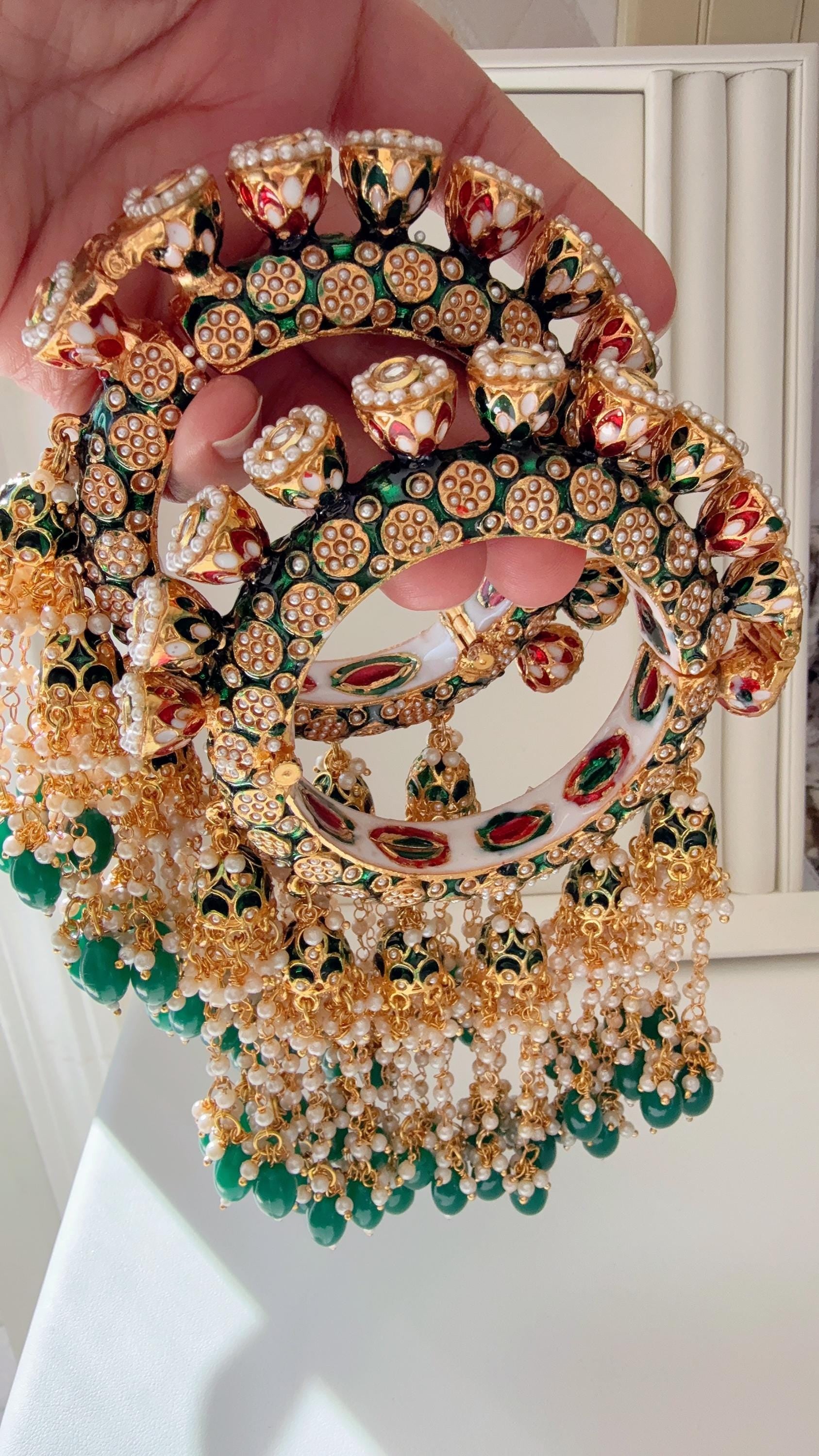 New arrival Bridal Rajwadi Kada with kalira jhumka / Sangeet Kada/ Emerald Rajwadi Kada /Indian Wedding jewelry/Green Kundan bridal bangles