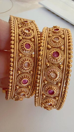 Traditional Gold Plated Bangles Set Of 2/Indian Bangles/Antique gold Kada/Kundan bridal bangles set/kada bangle set/Indian bangles Bracelets