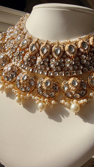Semi Bridal gold Kundan Necklace Set with long jhumka and Tikka /Kundan Choker/Indian necklace/Indian wedding jewelry/Bridal necklace set