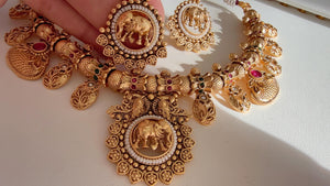 Ruby green Matt gold Necklace /Indian Choker /Guttapusalu necklace /Temple jewelry/South Indian jewelry/Indian Wedding jewelry