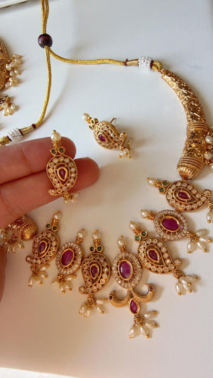 Ruby green hasli Choker Necklace /Indian Choker /Guttapusalu necklace /Temple jewelry/South Indian jewelry/Indian Wedding jewelry