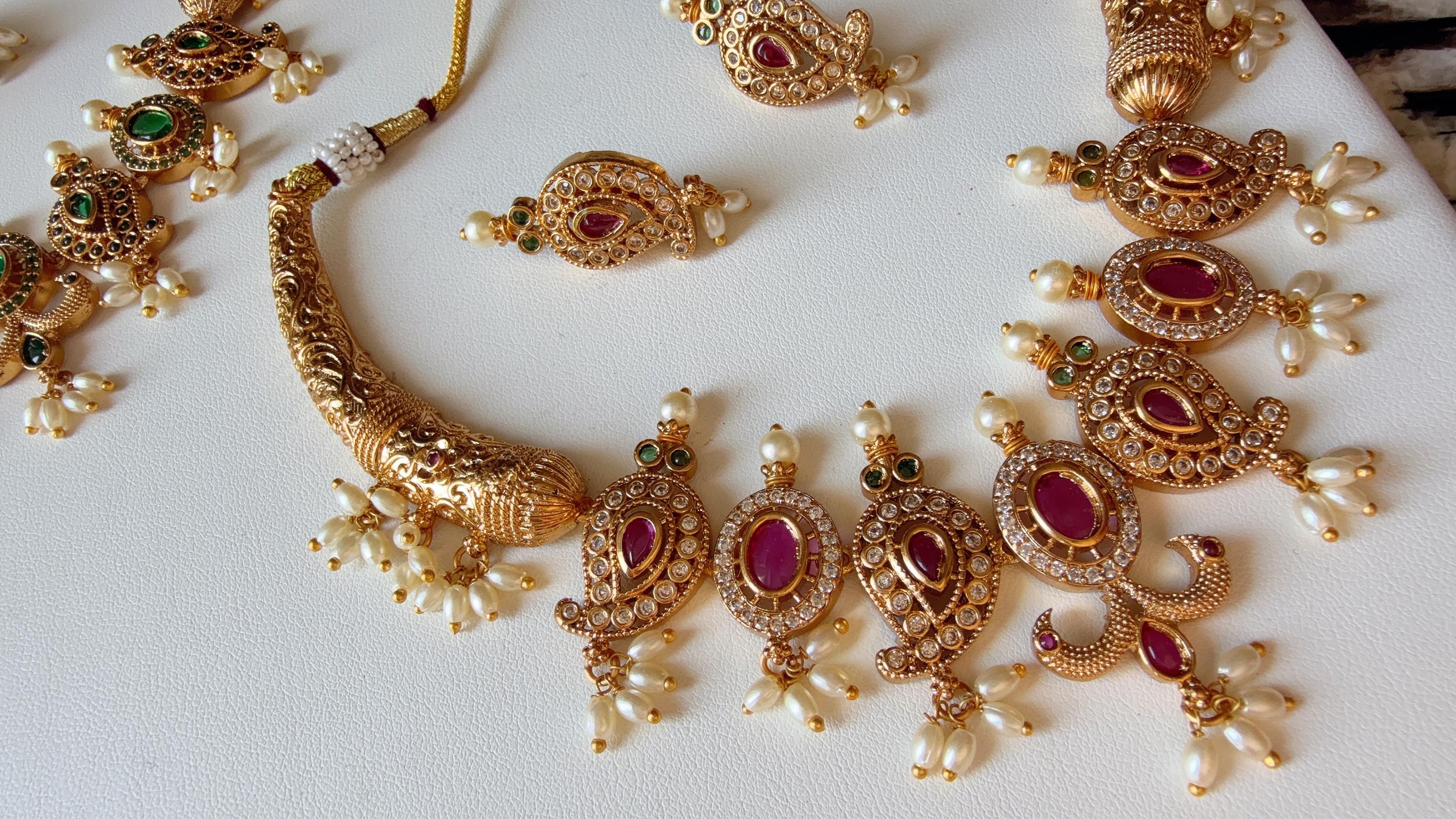 Ruby green hasli Choker Necklace /Indian Choker /Guttapusalu necklace /Temple jewelry/South Indian jewelry/Indian Wedding jewelry