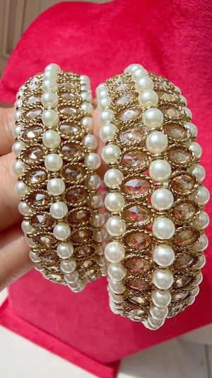 Gold Kundan Polki Bangles pair/Polki Kundan antique finish Pearl Bangles /Indian Jewelry// Kundan Bangles/gold kundan bangles/Indian Wedding