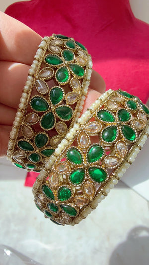 Openable Emerald Green Kundan Polki bridal Bangles kada pair/antique Finished Kundan Polki wide Kada/Indian Jewelry//green Kundan Kangan
