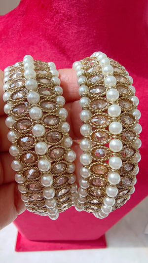 Gold Kundan Polki Bangles pair/Polki Kundan antique finish Pearl Bangles /Indian Jewelry// Kundan Bangles/gold kundan bangles/Indian Wedding