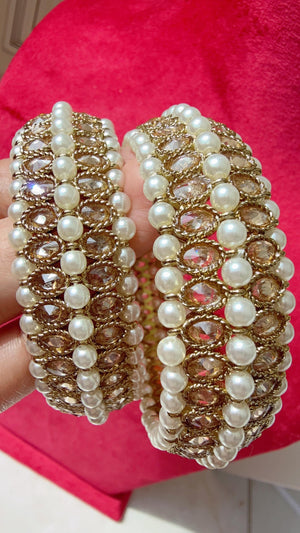 Gold Kundan Polki Bangles pair/Polki Kundan antique finish Pearl Bangles /Indian Jewelry// Kundan Bangles/gold kundan bangles/Indian Wedding
