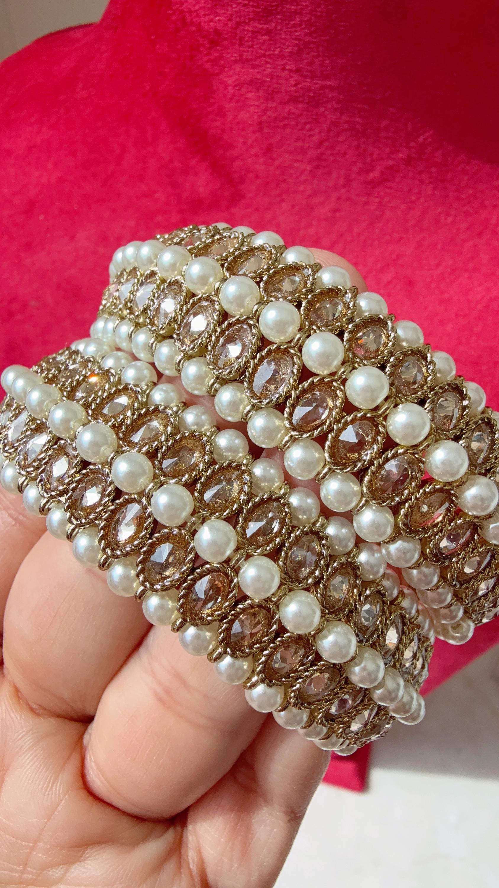 Gold Kundan Polki Bangles pair/Polki Kundan antique finish Pearl Bangles /Indian Jewelry// Kundan Bangles/gold kundan bangles/Indian Wedding