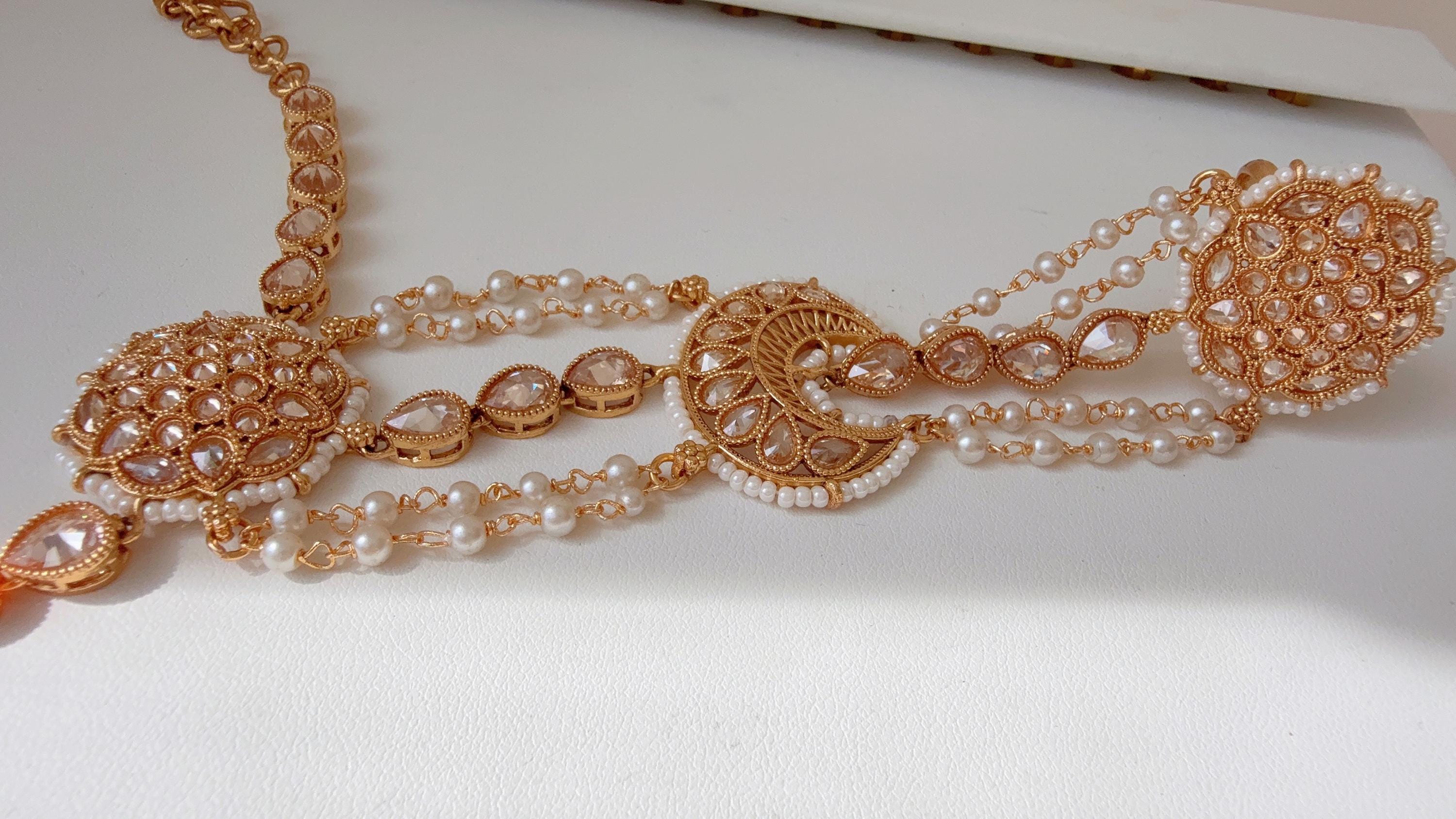 Gold Polki Pearl Kundan Hath Paan single /hand harness/Indian Jewelry/Hand Jewelry/Haath phool/Hand Chain Bracelet for Her