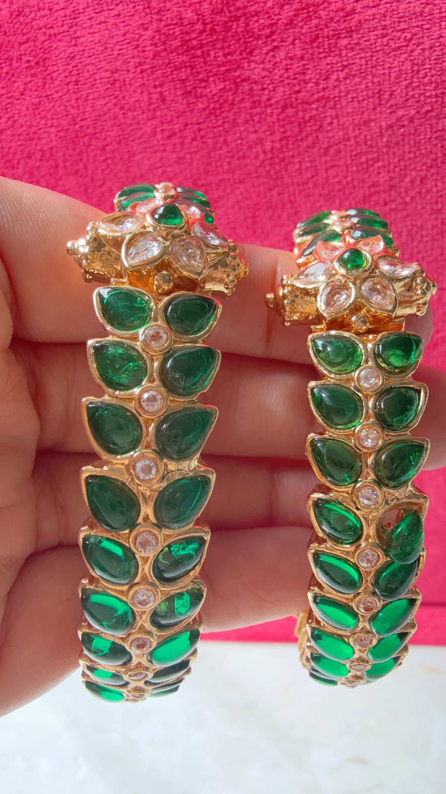 Kemp green Openable Gold kada /Antique gold Kada/Kundan bridal bangles set/Green Kada/Indian bangles Bracelets