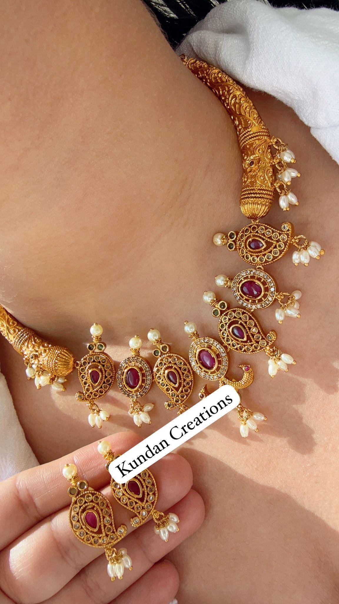 Ruby green hasli Choker Necklace /Indian Choker /Guttapusalu necklace /Temple jewelry/South Indian jewelry/Indian Wedding jewelry