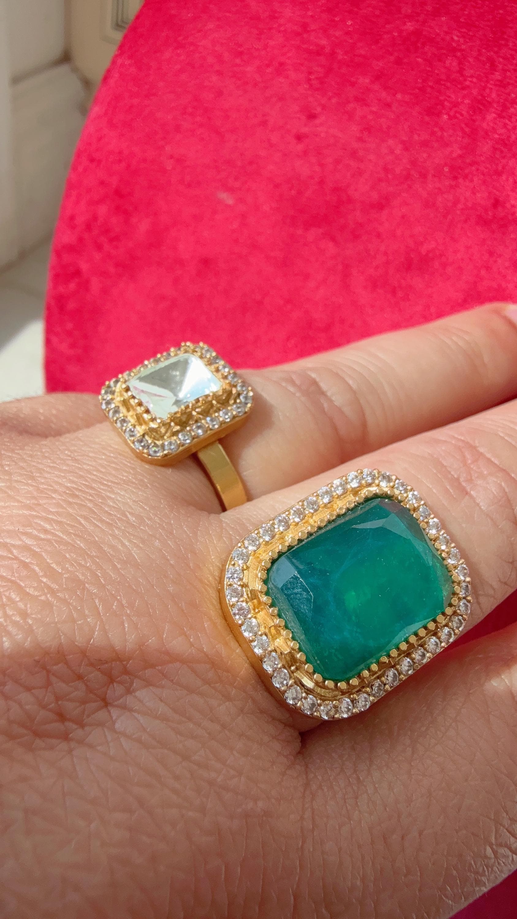 Kundan Moissanite Emerald green diamond Ring/Adjustable Ring/Double Finger Kundan Ring /Indian Wedding jewelry/Two Finger Kundan ring