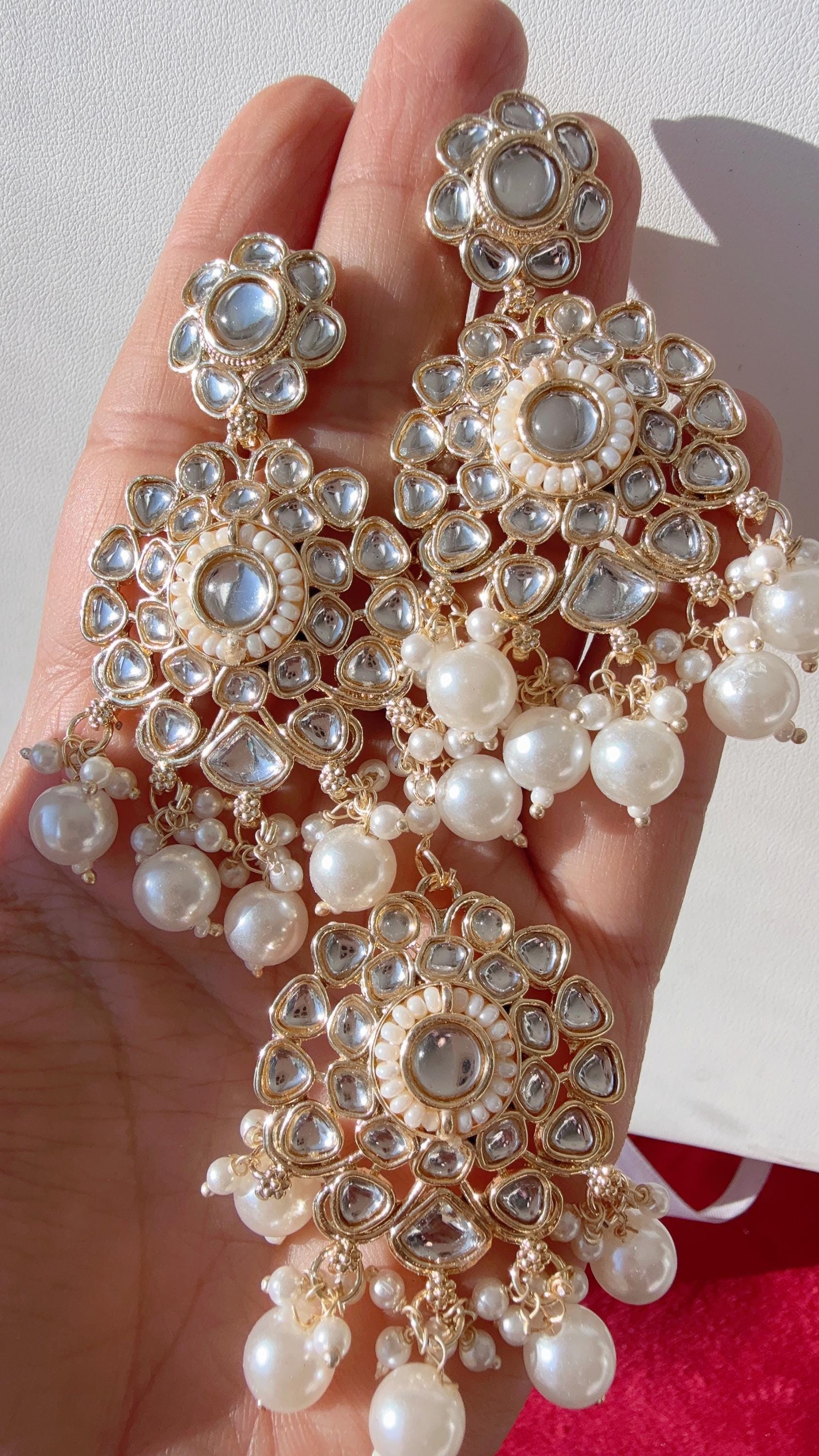 Gold Kundan Tikka with Large stud //Indian Bridal Maang Tikka Set/ Indian jewelry/jewelry/Bridesmaid Kundan jewelry set