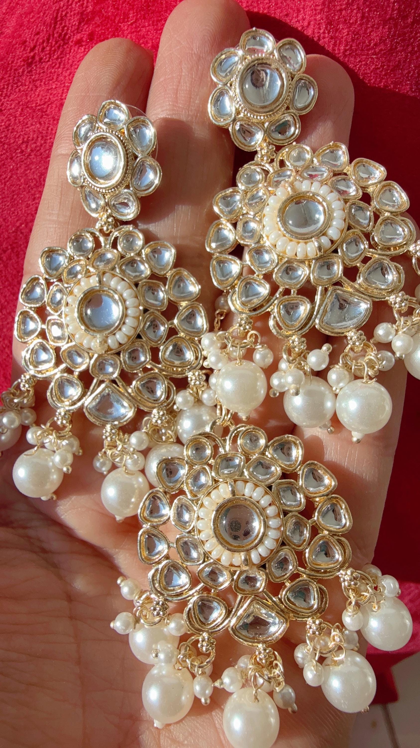Gold Kundan Tikka with Large stud //Indian Bridal Maang Tikka Set/ Indian jewelry/jewelry/Bridesmaid Kundan jewelry set
