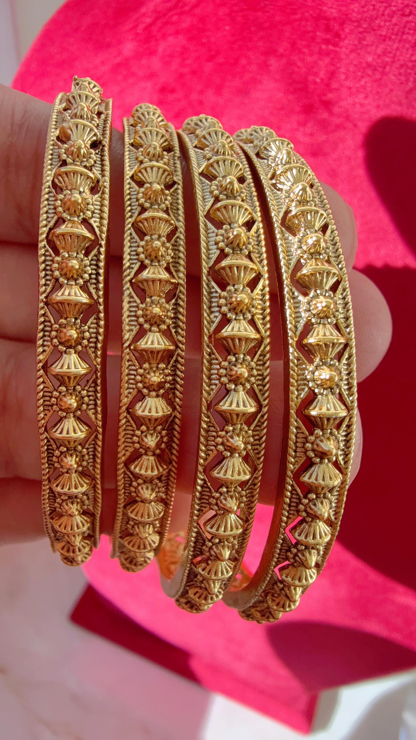 Set of 4 gold Antique Bridal kada Filigree bangles set/Bridal bangles/Rajwadi bangles/Indian Bangles/Bangles/Ruby diamond Kemp bangles