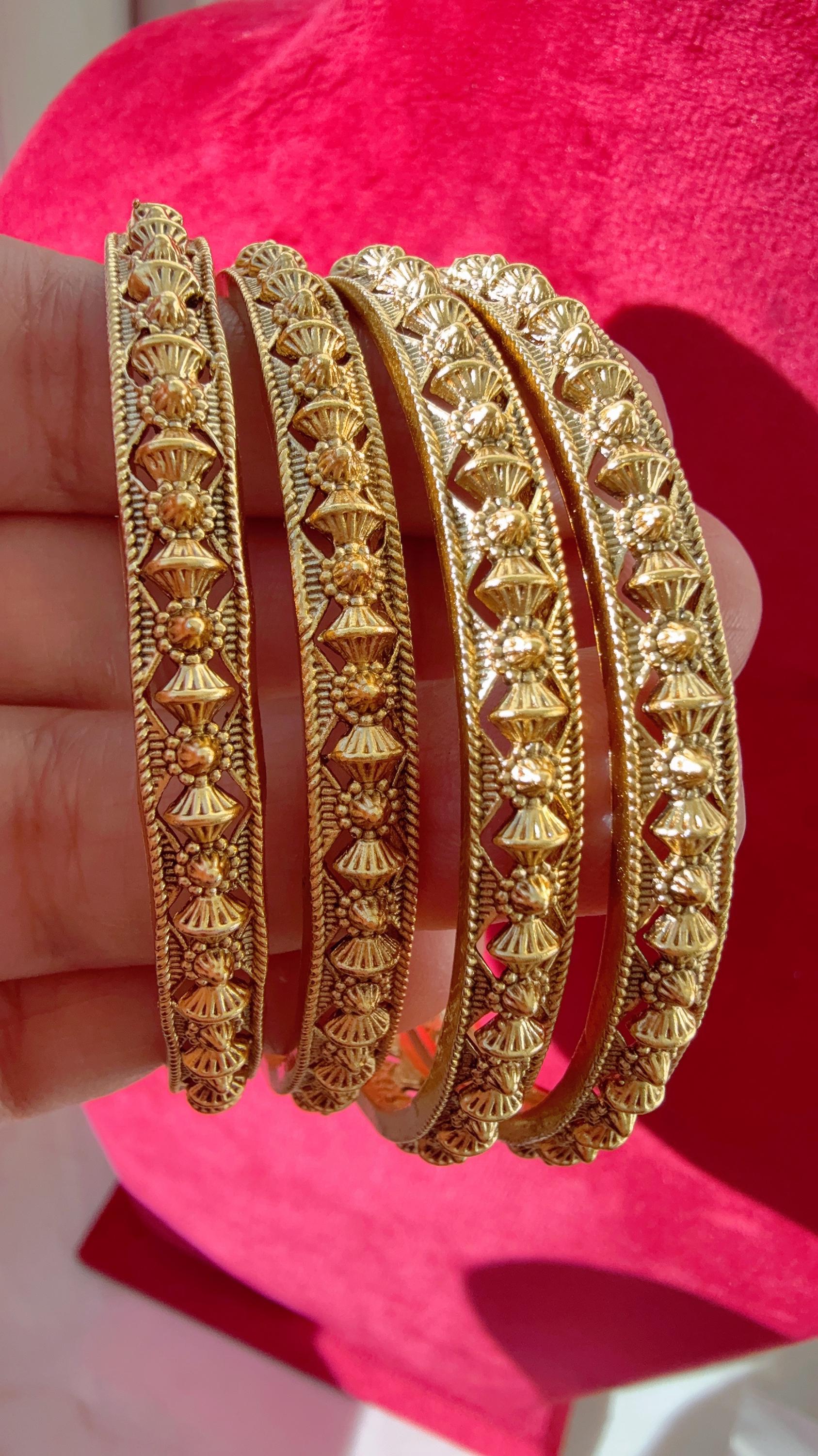 Set of 4 gold Antique Bridal kada Filigree bangles set/Bridal bangles/Rajwadi bangles/Indian Bangles/Bangles/Ruby diamond Kemp bangles