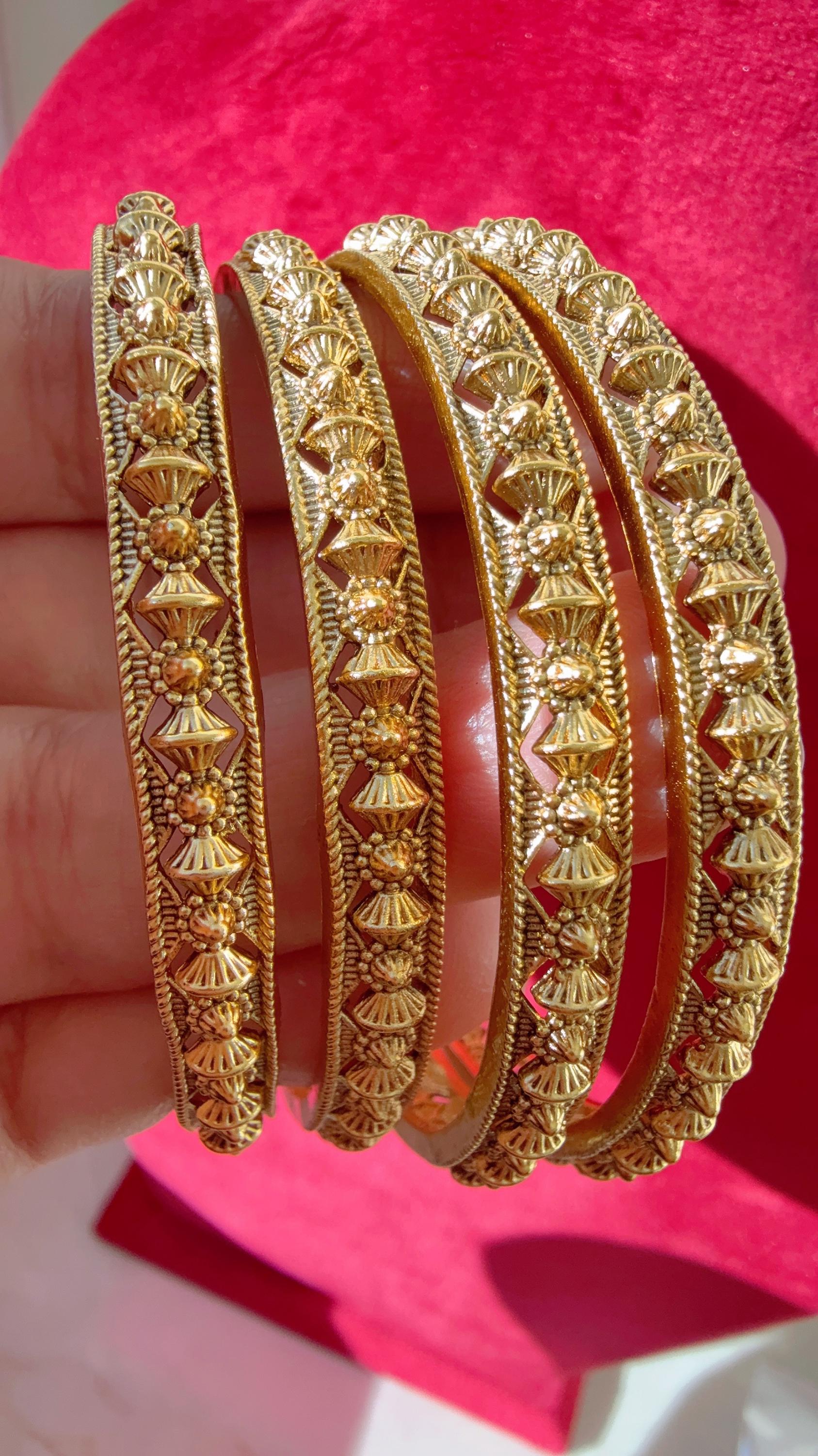 Set of 4 gold Antique Bridal kada Filigree bangles set/Bridal bangles/Rajwadi bangles/Indian Bangles/Bangles/Ruby diamond Kemp bangles