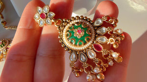 Heritage inspired hasli style Kundan Necklace Set with bonus Maang tikka //Kundan Heritage Necklace Set//