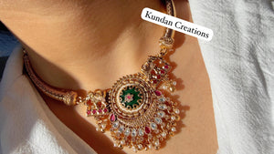 Heritage inspired hasli style Kundan Necklace Set with bonus Maang tikka //Kundan Heritage Necklace Set//