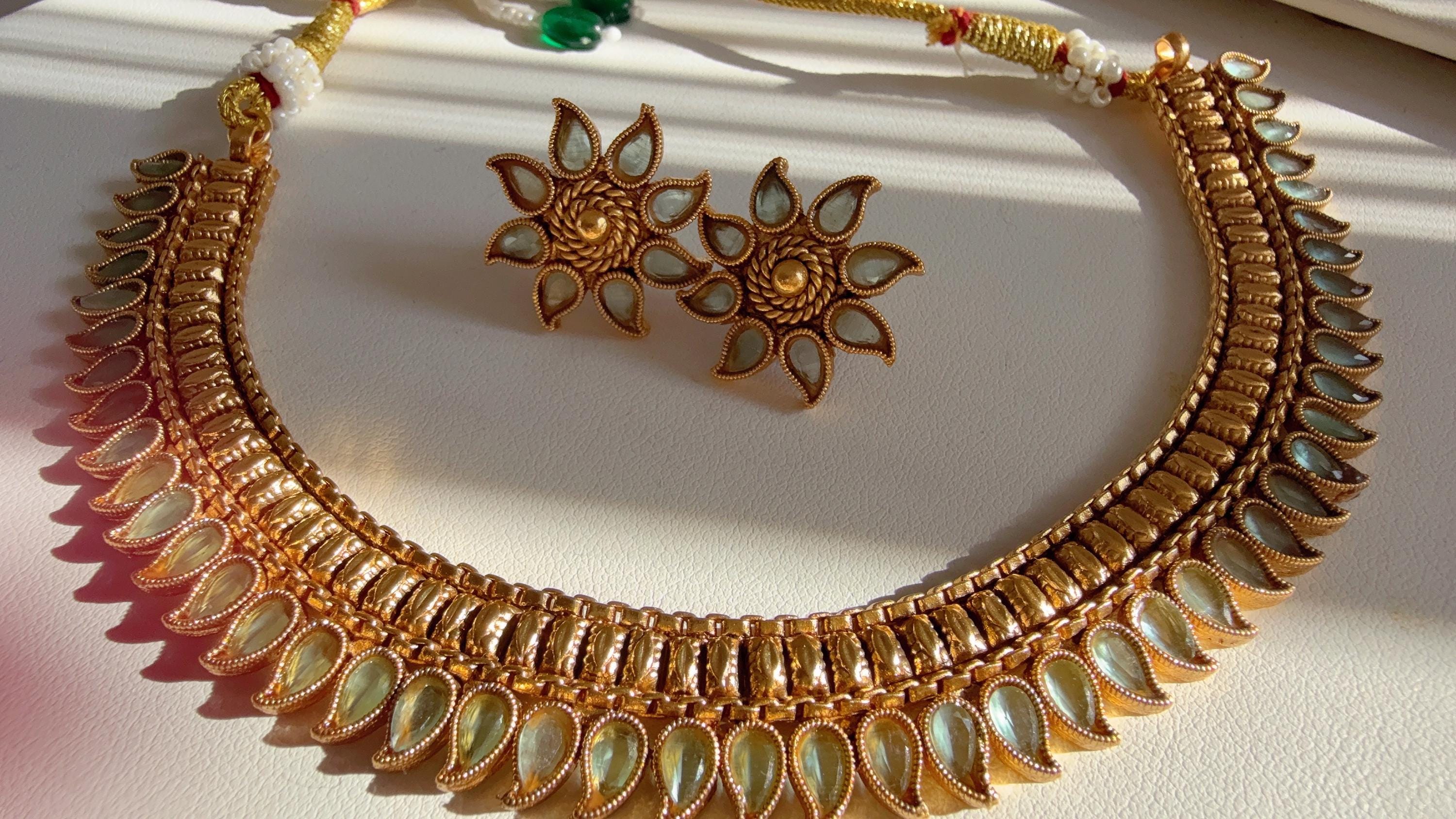 Antique Mint Kemp Necklace with studs /Indian wedding jewelry/South Indian Jewelry/Wedding necklace/Temple Jewelry