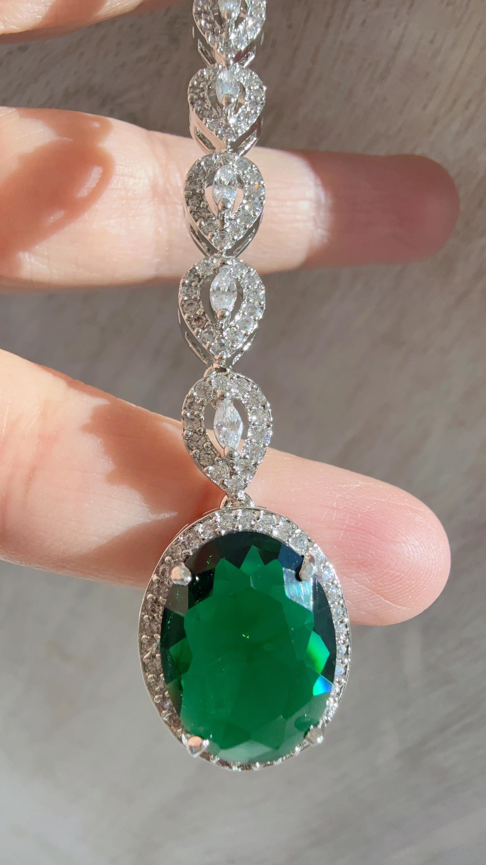 Diamond Rhodium silver Green Maang tikka/ Indian Wedding Jewelry/ Matha patti/ Indian forehead jewelry Diamond Tikka Indian Jewelry