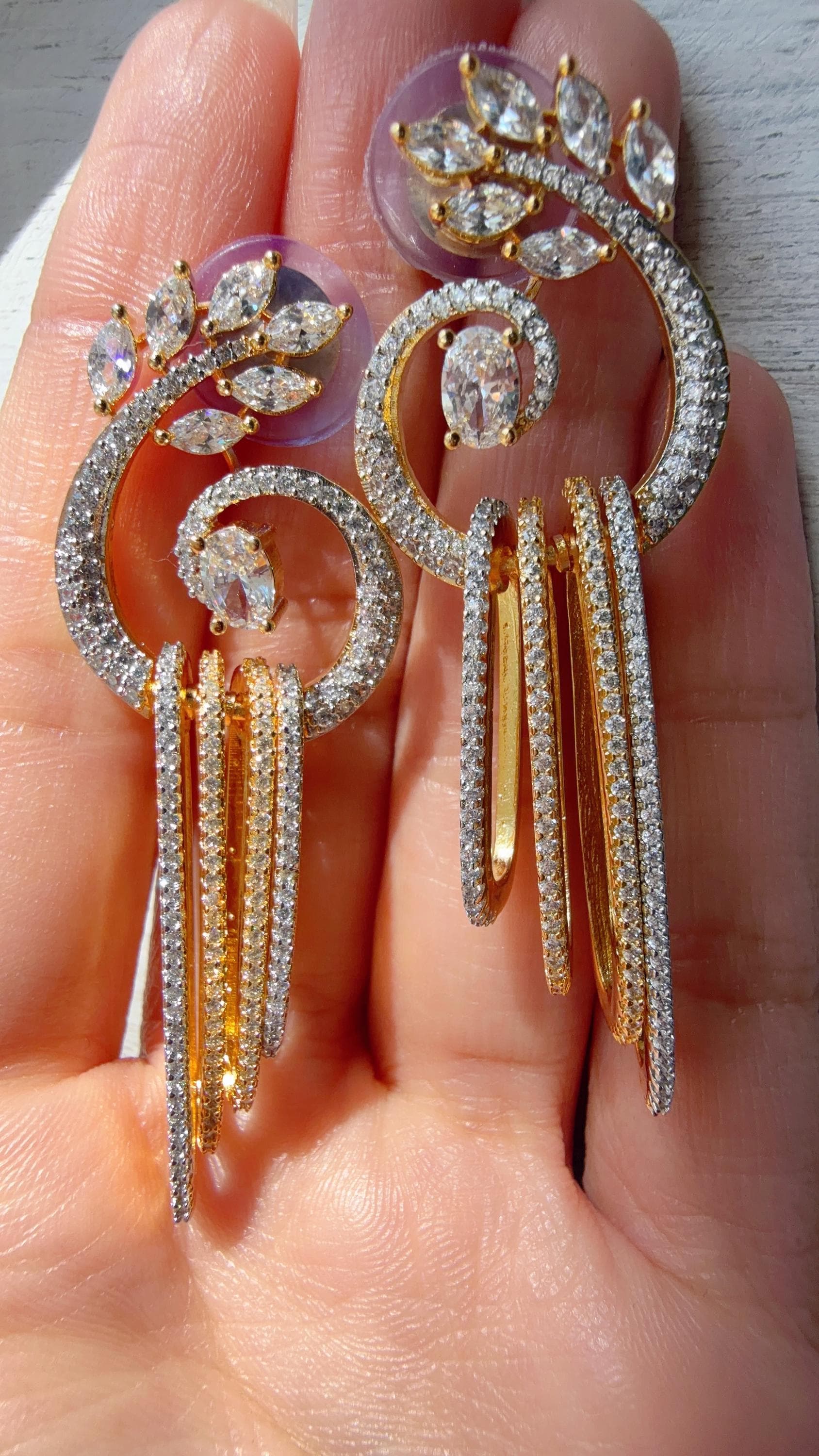 Dangly diamond earrings/Gold dangle earrings/Bridal earrings / Indian Wedding earrings