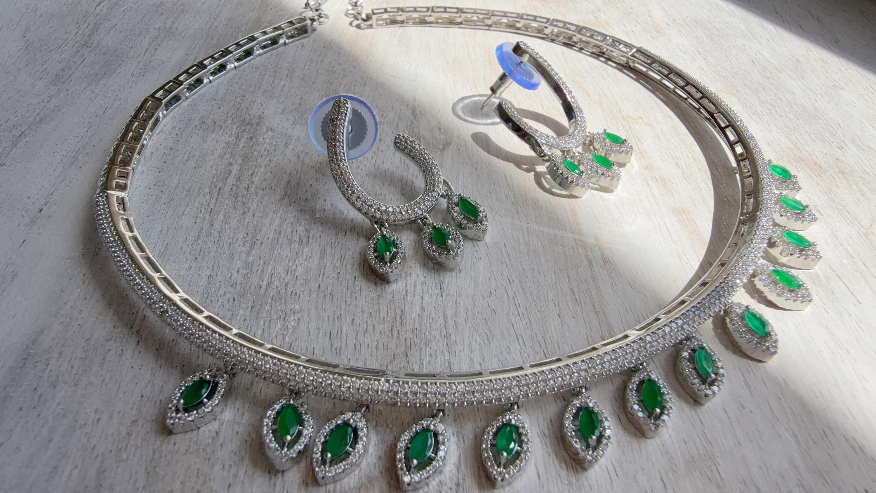Emerald Green Moissanite CZ hasli Necklace Set | Silver Tone Indian Bridal Jewelry | Statement Wedding Collar Necklace