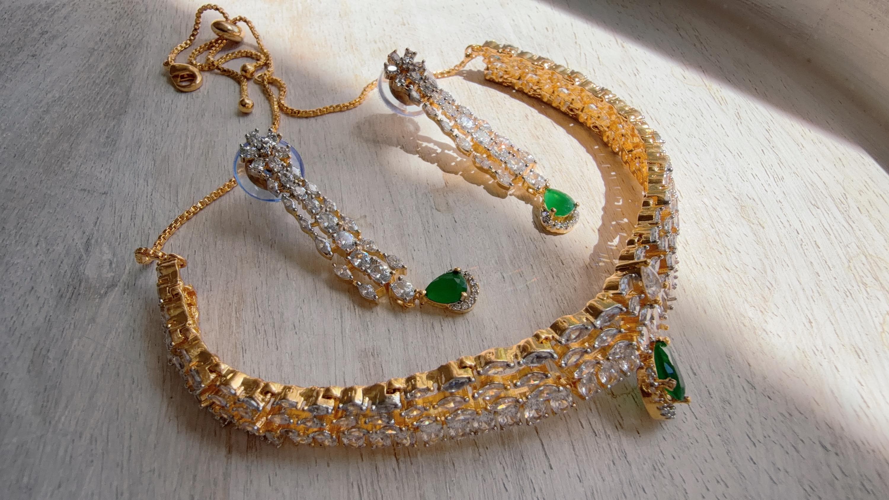 2 tone Emerald green diamond choker/Indian jewelry/Bridal choker/ bridal diamond choker/green necklace choker