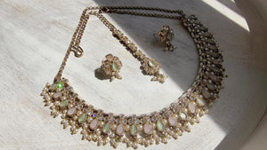 Petite look Antique Polki Kundan Mint pink Necklace Set with stud Earrings and Tikka | Indian Jewelry | Bridal Jewelry Kaur