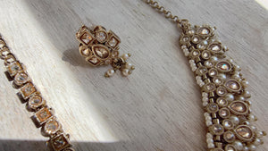 Petite look Antique Polki Kundan Mint pink Necklace Set with stud Earrings and Tikka | Indian Jewelry | Bridal Jewelry Kaur