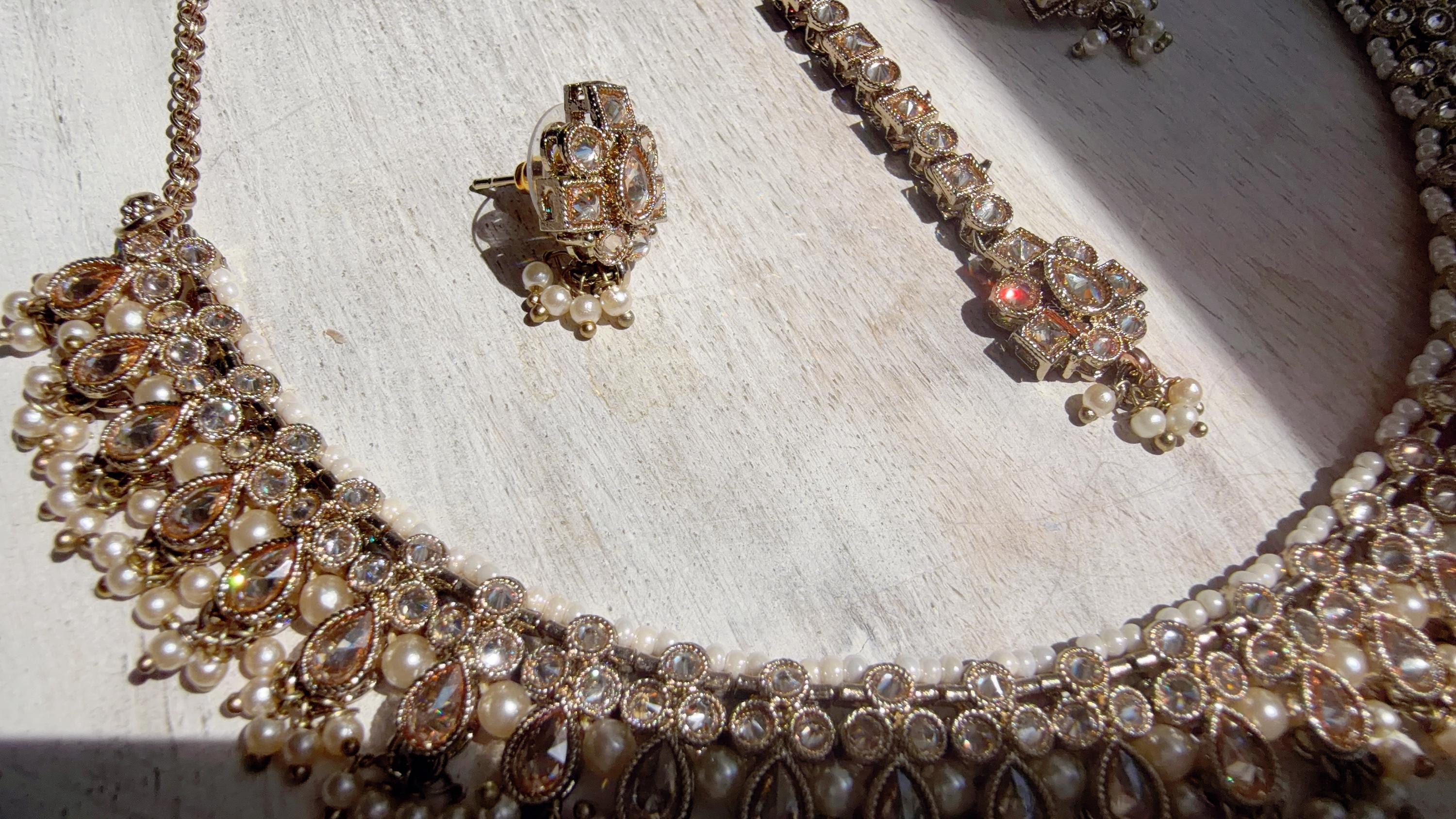 Petite look Antique Polki Kundan Mint pink Necklace Set with stud Earrings and Tikka | Indian Jewelry | Bridal Jewelry Kaur