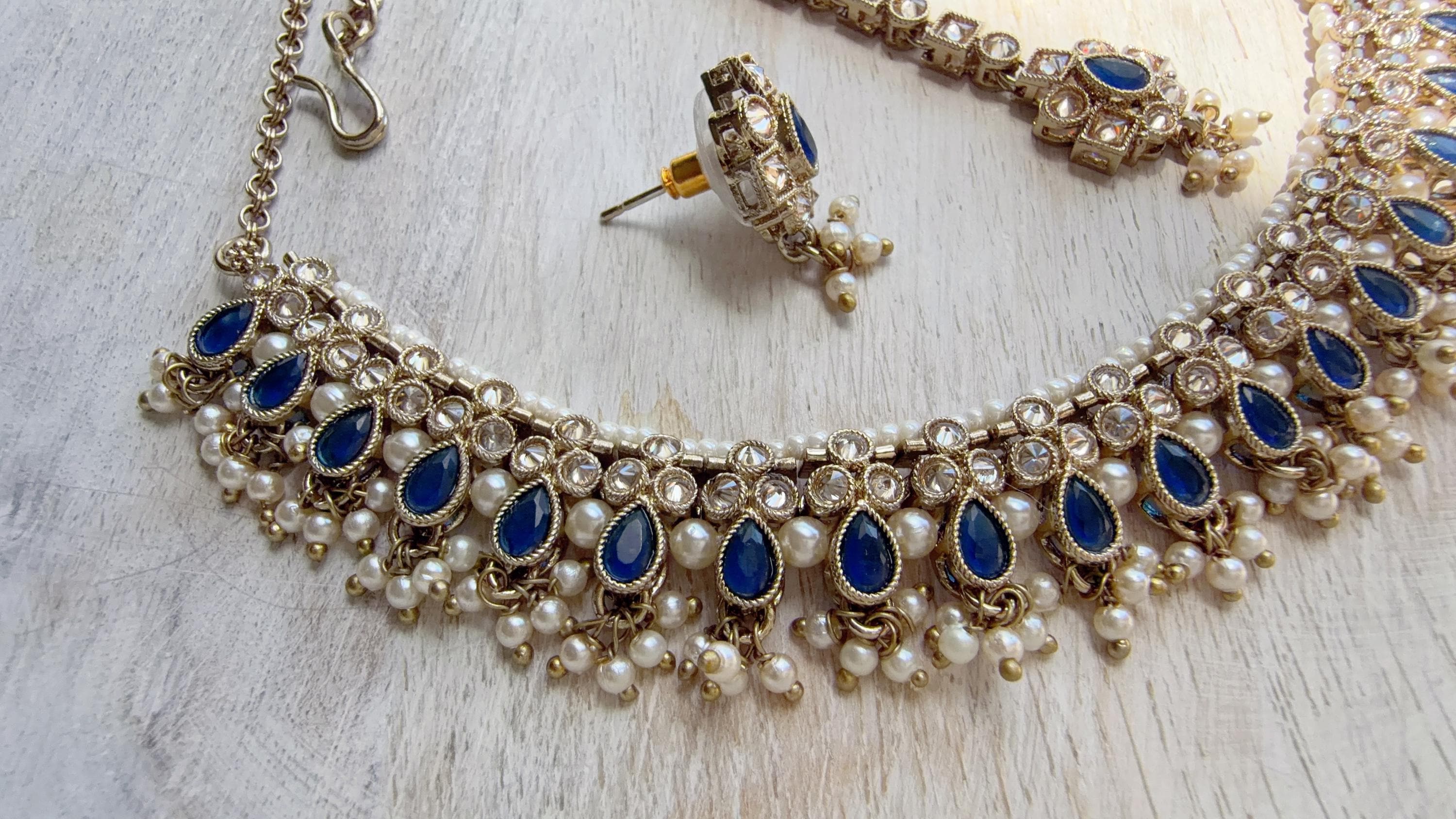 Petite look Antique Polki Kundan blue Necklace Set with stud Earrings and Tikka | Indian Jewelry | Bridal Jewelry Kaur