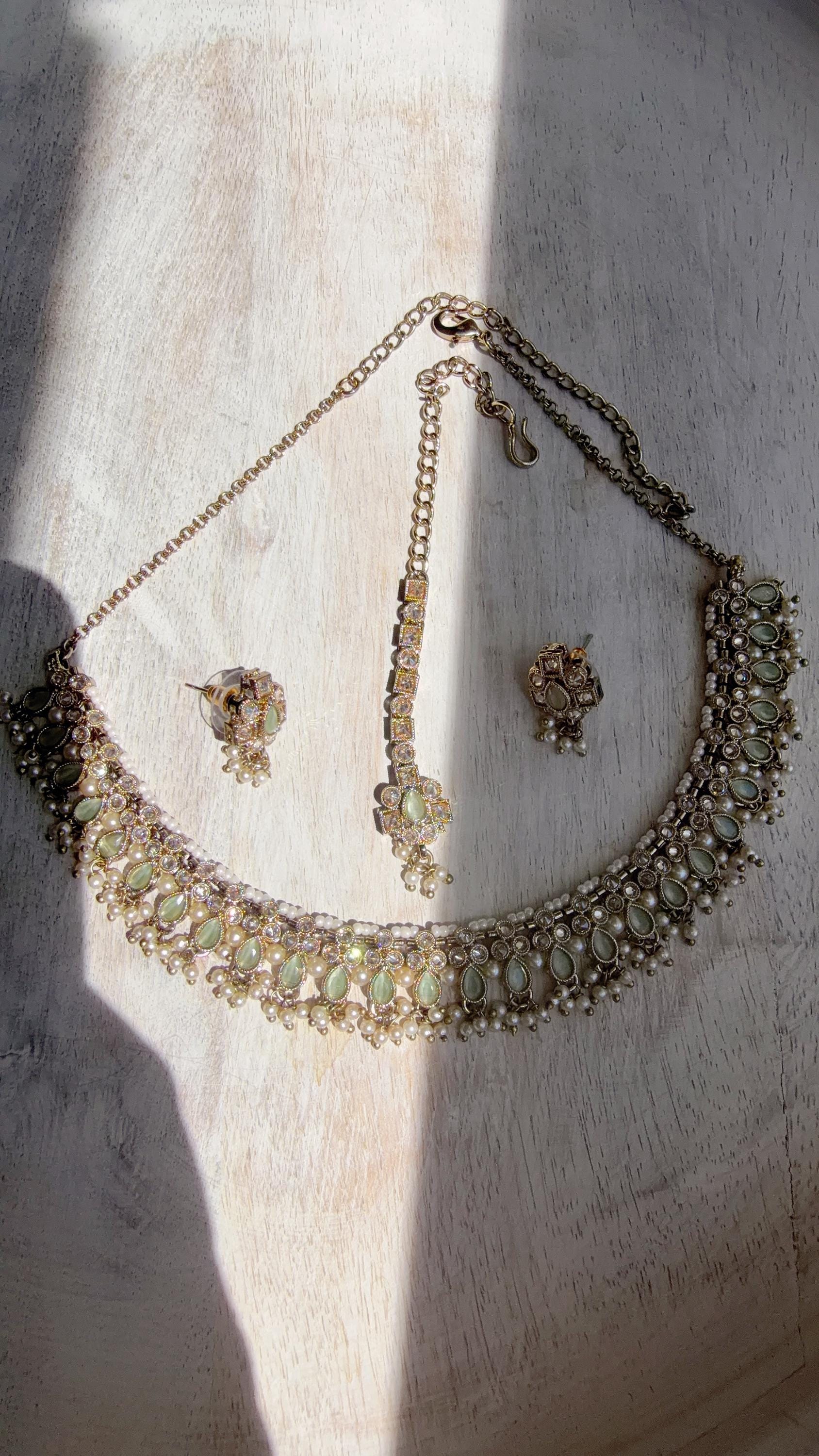 Petite look Antique Polki Kundan Mint Necklace Set with stud Earrings and Tikka | Indian Jewelry | Bridal Jewelry Kaur